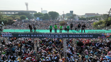 Anies Baswedan dan Cak Imin bersama jutaan warga Sidoarjo