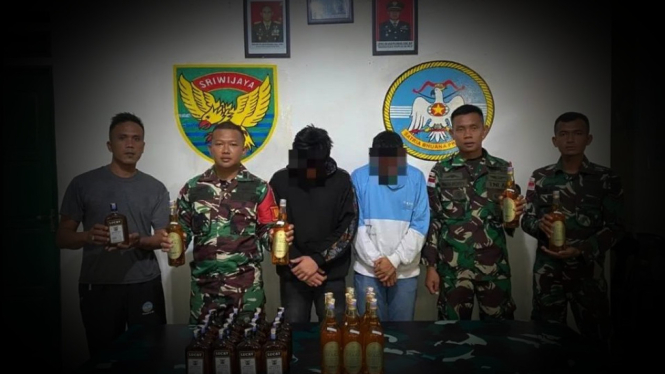 VIVA Militer: Prajurit Satgas Yonarhanud 12/SBP amankan dua pemuda penyelundup