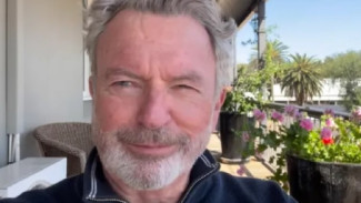 Bintang 'Jurassic Park' Sam Neill Siap Hadapi Kematian Jika Pengobatan Kankernya Gagal