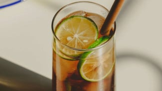 Jangan Asal Minum Es Teh Manis Saat Cuaca Terik, Ini Imbauan dari BPOM