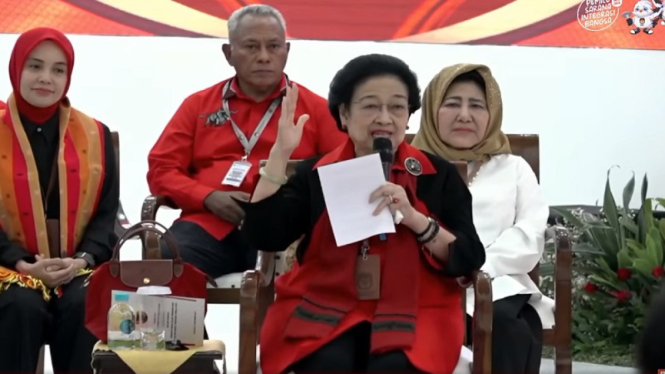 Ketua Umum PDIP Megawati Soekarnoputri di KPU RI