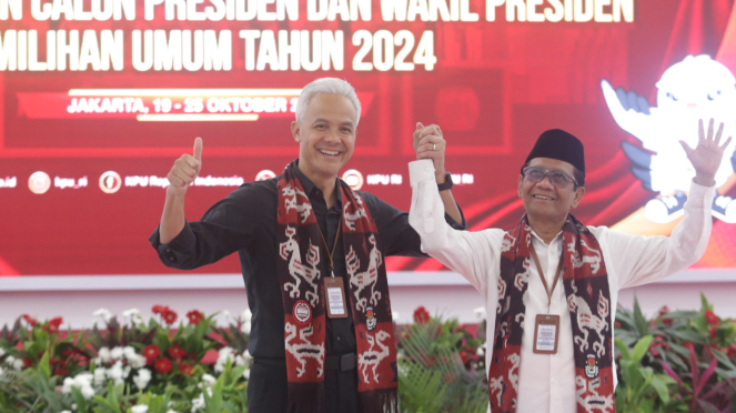 Ganjar Pranowo-Mahfud MD Daftar Capres-Cawapres di KPU