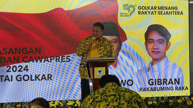 Ketua Umum Partai Golkar Airlangga Hartarto berpidato dalam Rapat Pimpinan Nasional Golkar Tahun 2023 di kantor pusat partai, Jakarta, Sabtu, 21 Oktober 2023.