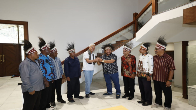 Capres Ganjar Pranowo dapat dukungan dari Ketua Adat Papua