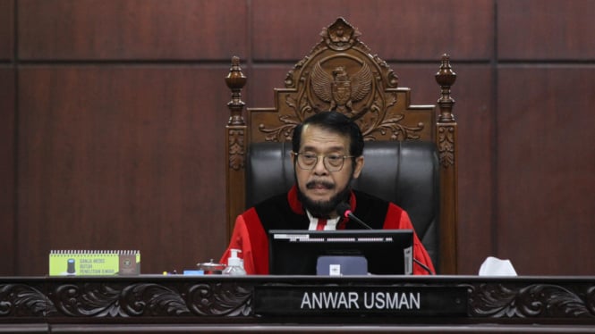 Anwar Usman, Sidang MK Putusan Gugatan Usia Batas Usia Capres Maksimal 70