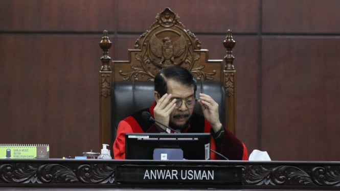 Anwar Usman saat sidang MK Putusan Gugatan Usia Batas Usia Capres Maksimal 70 Thn