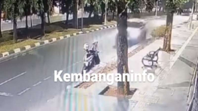 Remaja ditabrak mobil di Kembangan, Jakarta Barat