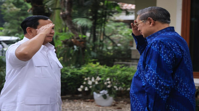 Pabowo Subianto and Susilo Bambang Yudhoyono (SBY)