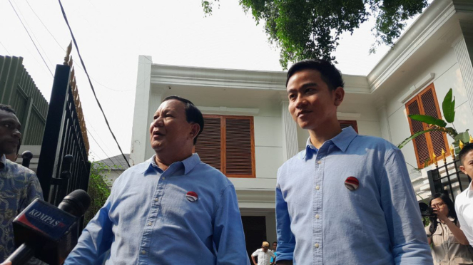 Pasangan bakal capres-cawapres Prabowo Subianto dan Gibran Rakabuming Raka