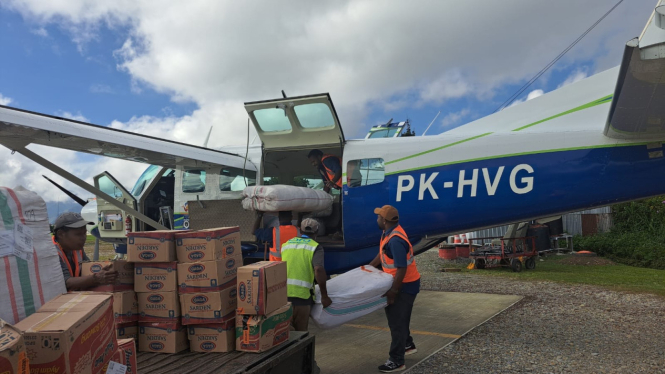 Kemensos mengirimkan bantuan bencana kelaparan di Papua