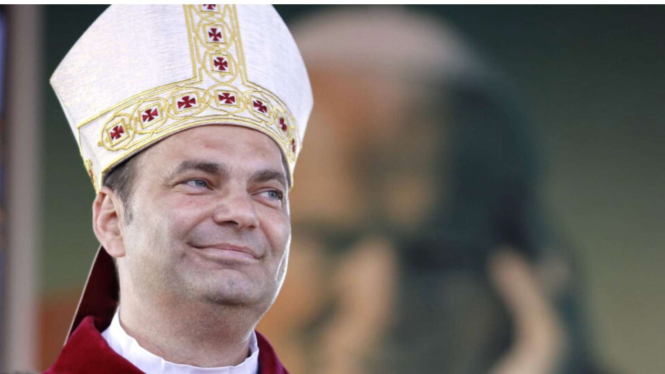 Uskup Mengundurkan Diri Setelah Dilaporkan Lakukan Pesta