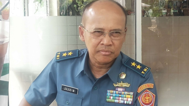 VIVA Militer: Kapuspen TNI Laksda TNI Julius Widjojono