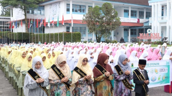 Acción de Gracias 100 años, Paentren DiNIAH PADANG PANJANG DA'WAH Desfile