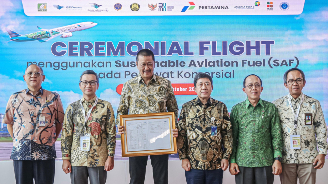 Ceremonial Flight menggunakan Sustainable Aviation Fuel (SAF)