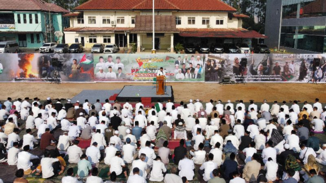 Umat Islam Tangerang Selatan Gelar Salat Istisqa