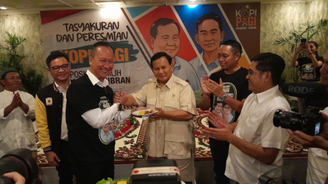 Waketum Golkar Agus Gumiwang meresmikan posko KOPI PAGI (Prabowo-Gibran)