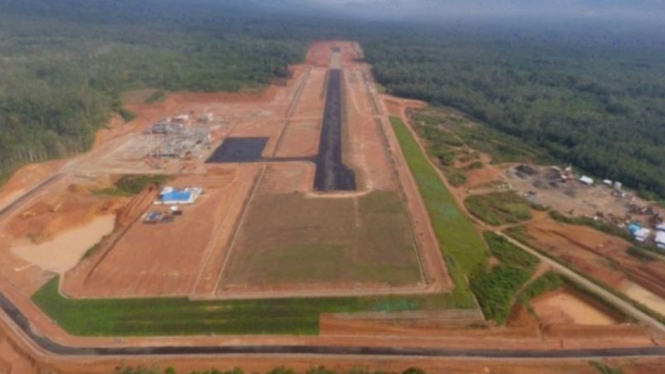 Progres pembangunan sisi darat bandara Mandailing Natal, Sumatera Utara.