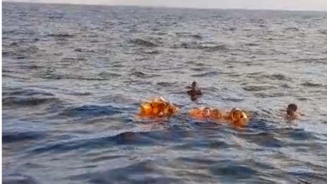 Speed boat yang membawa rombongan Bawaslu tenggelam di perairan Halmahera