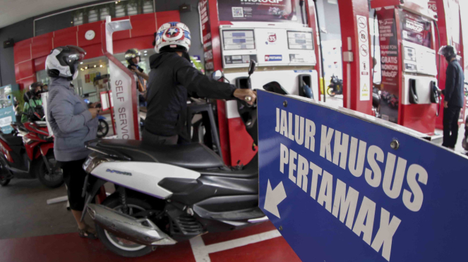 Ilustrasi spbu pertamina, harga pertamax naik