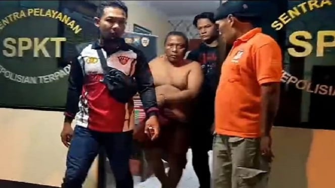 Khoiri alias Satir, mertua di Pasuruan tega menggorok mantunya yang sedang hamil
