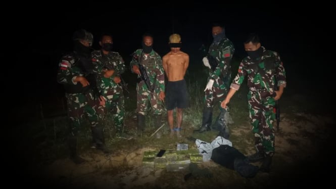 VIVA Militer: Prajurit Yonarmed 10/Bradjamusti Kostrad TNI sergap Rd