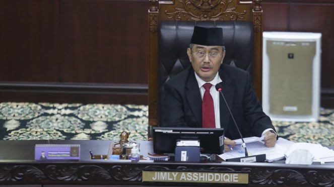 Jimslay Ashridiqie, decisión de MKMK