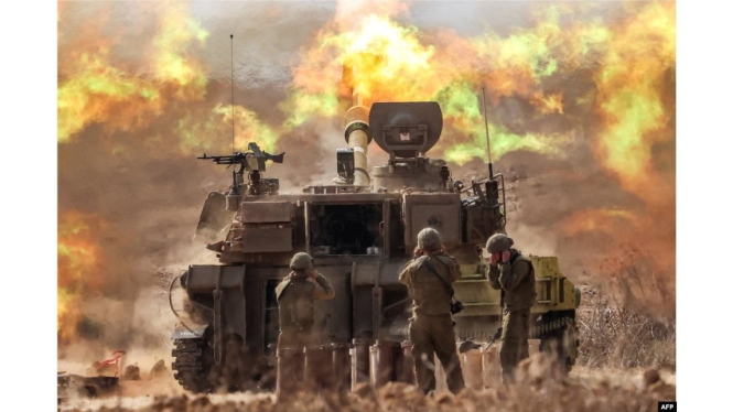 VIVA Militer: Serangan artileri militer Israel ke Gaza, Palestina