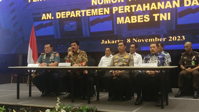 VIVA Militer: Panglima TNI Yudo Margono bersama Satgas Mafia Tanah