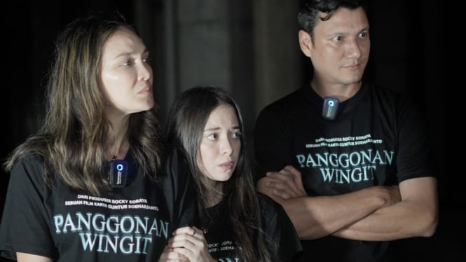 Luna Maya dan Christian Sugiono berperan di film Panggonan Wingit