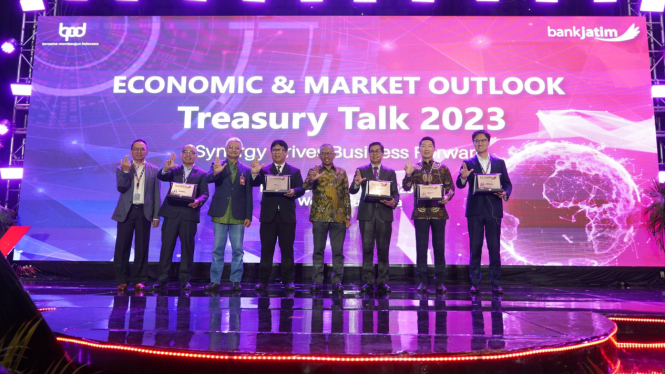 bankjatim selenggarakan Treasury Talk 2023