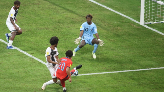 Inggris U-17 vs New Caledonia U-17 di Piala Dunia U-17