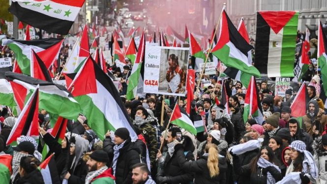 Demonstrasi mendukung Palestina.