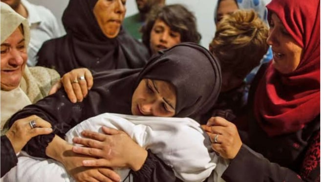 Ibu kehilangan anaknya dalam serangan Israel di Gaza