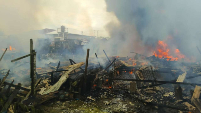 Kebakaran terjadi di Kampung Kurnia, Kota Medan dipicu pencurian BBM Pertamina