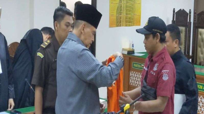 Panji Gumilang di Pengadilan Negeri Indramayu, Jabar.