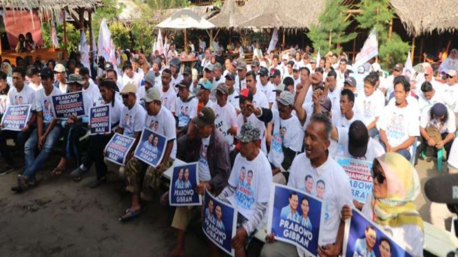 Para nelayan di Jabar mendukung Prabowo-Gibran.