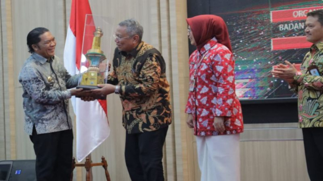 PJ Gubernur Banten, Al Muktabar dan Wali Kota Benyamin Davnie
