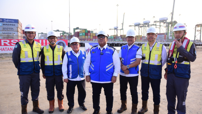 Presiden Komisaris PTPP (Persero) Tbk Andi Gani Nena Wea di proyek terminal Kalibaru