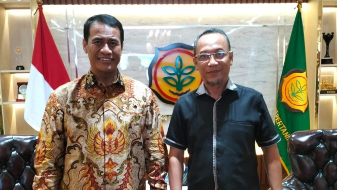 Mentan Amran bersama Ketua Alumni IPB Walneg