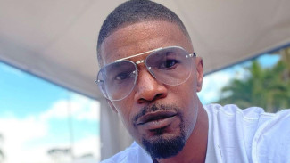 Jamie Foxx Bantah Lakukan Pelecehan Seksual