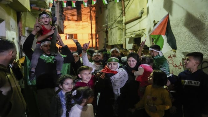 Warga Gaza merayakan pembebasan tahanan wanita dan anak Palestina dari Israel