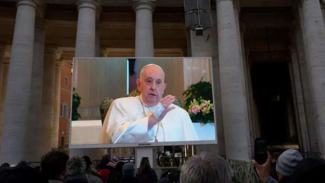 Karena kesehatan, Paus Fransiskus tak bisa memimpin misa Minggu di Vatikan