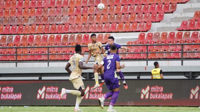 Duel Arema FC vs Persik Kediri