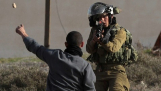 VIVA Militer: Tentara Israel menembak remaja Palestina