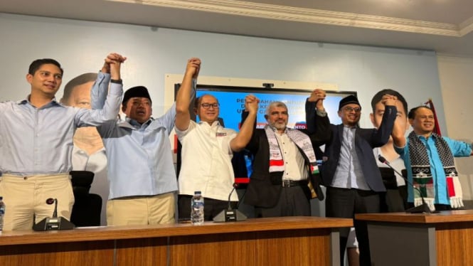 Konferensi pers TKN terkait bantuan Prabowo Subianto ke Palestina.