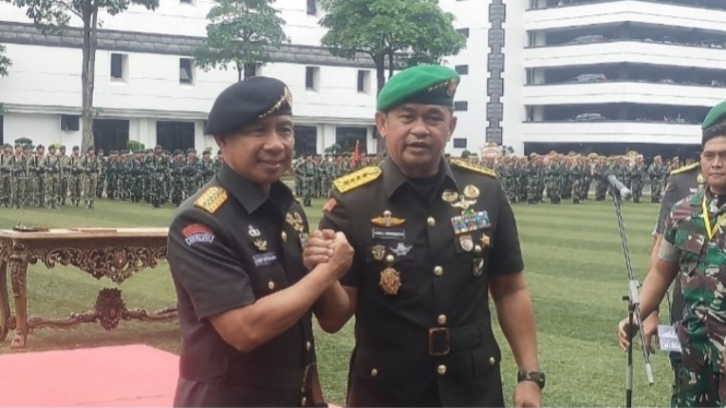 VIVA Militer: Panglima TNI serahkan jabatan KSAD ke Jenderal TNI Maruli