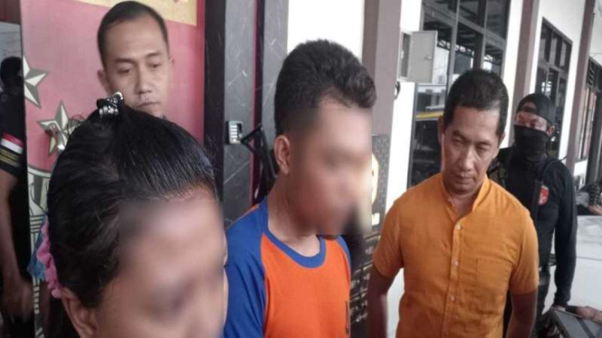 Pasangan suami istri pelaku curanmor di Jombang, Jatim ditangkap.