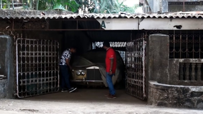 Rolls-Royce berhantu