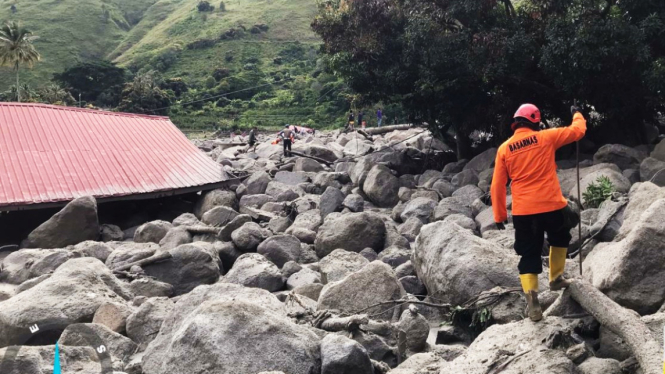 Pencarian korban banjir bandang di Humbang Hasundutan