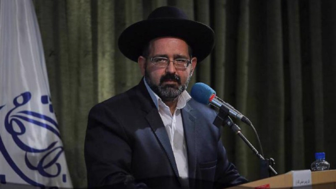 Pemimpin agama Yahudi Iran, Rabbi Younes Hamami Lalehzar.